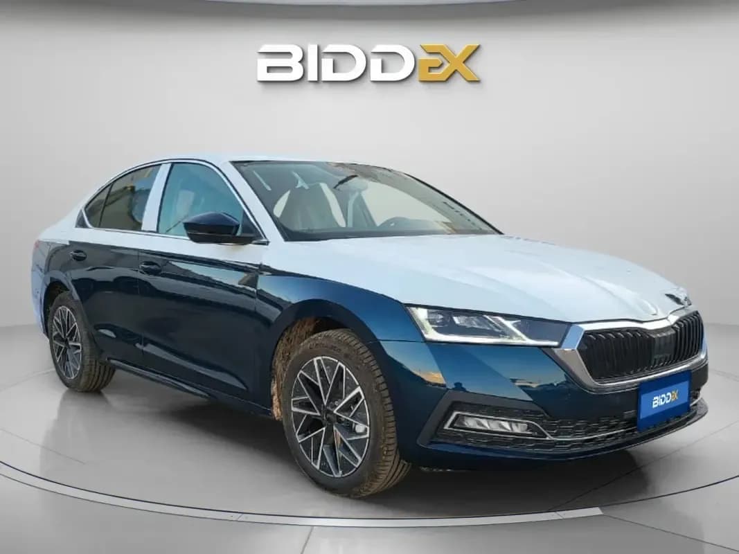 أودي A1 2022 A1 قياسي أسود أوتوماتيك — جديدة